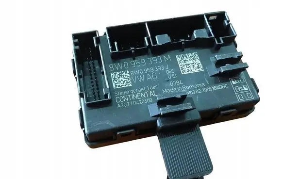 Audi A4 S4 B9 Door control unit/module 8W0959393M