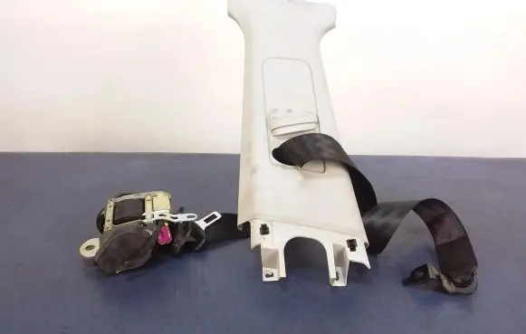 Seat Ibiza III (6L) Front seatbelt 6L4857705E