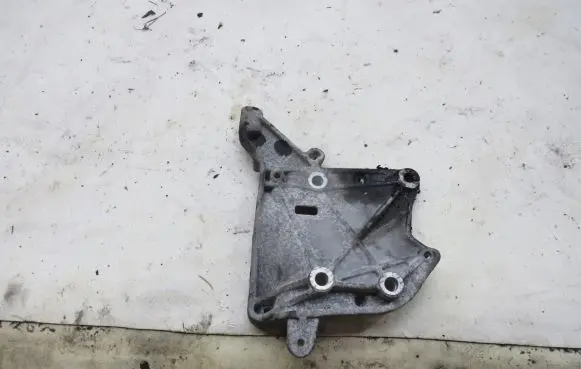 Fiat 500X A/C compressor mount bracket 55254748