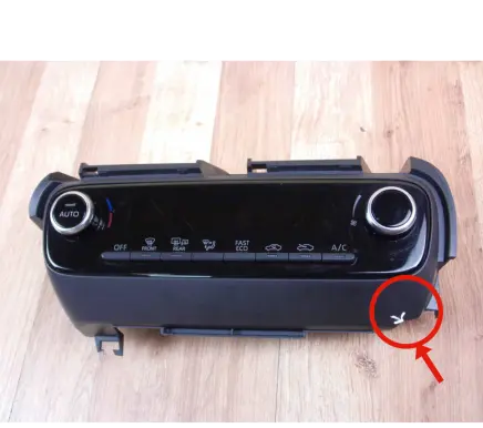 Toyota Yaris XP210 Climate control unit 559000DN50
