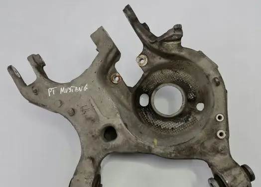 Ford Mustang VI Rear wheel hub