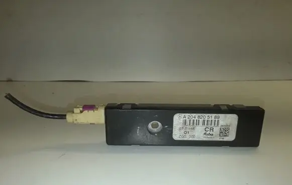 Mercedes-Benz C W202 Aerial antenna amplifier A2048205189