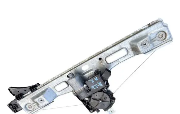Opel Zafira C Rear door window regulator motor 910280103