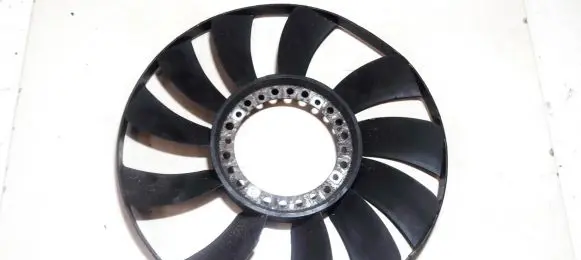 Volkswagen PASSAT B5 Fan impeller 058121301b