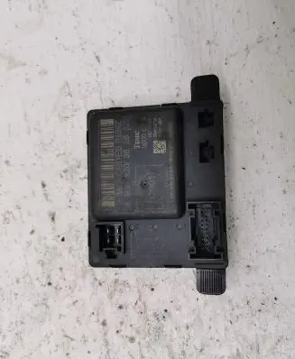 Mercedes-Benz Sprinter W906 Door control unit/module
