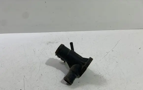 Volkswagen Golf III Brake booster pipe/hose 037121133F