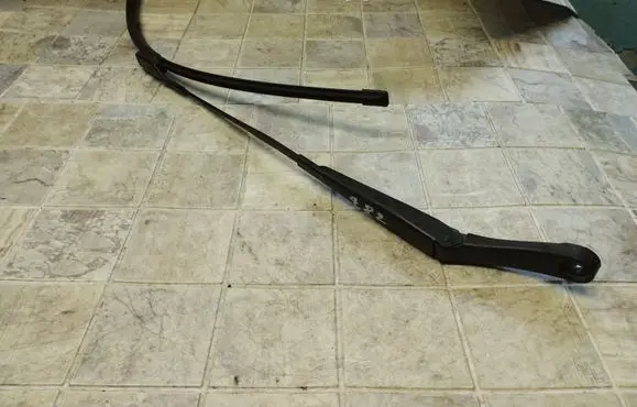 Chevrolet Cruze II Windshield/front glass wiper blade GM13466308