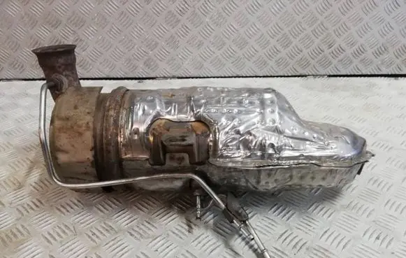 Citroen C4 II Picasso Catalyst/FAP/DPF particulate filter K683