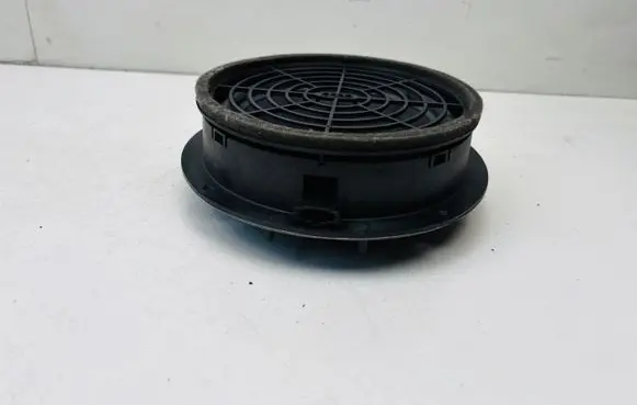 Audi Q3 8U Front door speaker 8R0035415