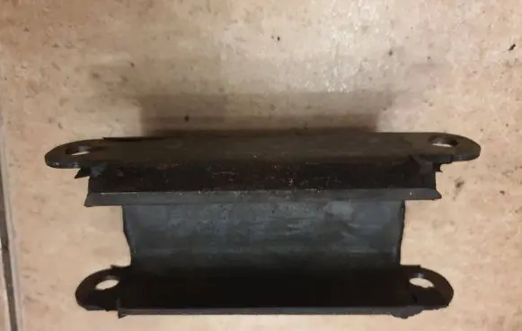 Moskvich 412 Gearbox mount 4121001050b