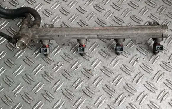 Volkswagen Golf IV Fuel injectors set 036031C 03g133035A 036133319