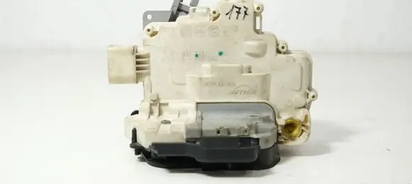 Audi A6 S6 C6 4F Front door lock 4F1837015