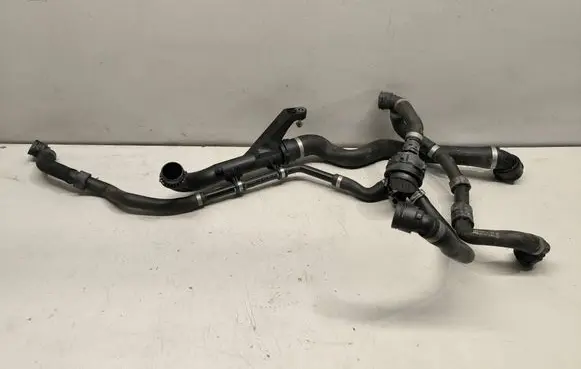 Mercedes-Benz C W205 Engine coolant pipe/hose A2055019001 A0005005400