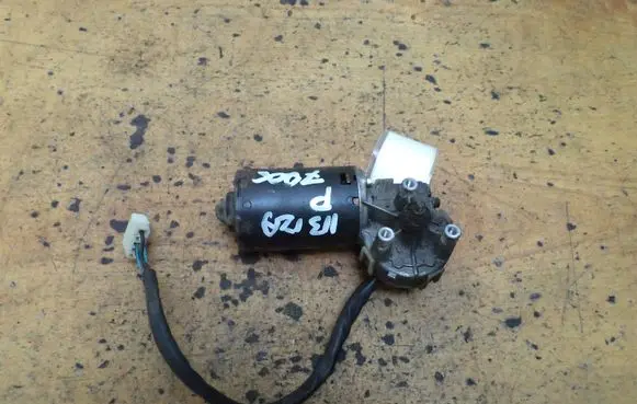 Seat Ibiza I (021A) Front wiper linkage and motor