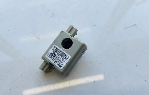 BMW 5 F10 F11 Antenna control unit 911826206 21367510