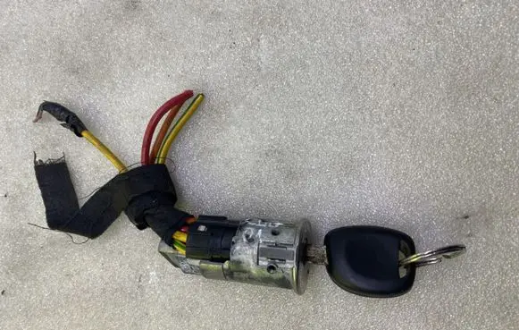Renault Clio II Ignition lock 003063