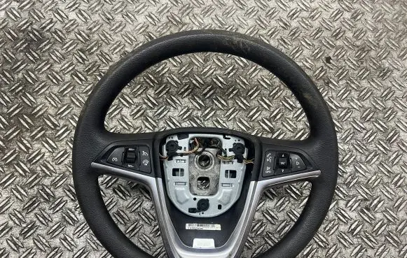 Opel Astra J Steering wheel 13351039