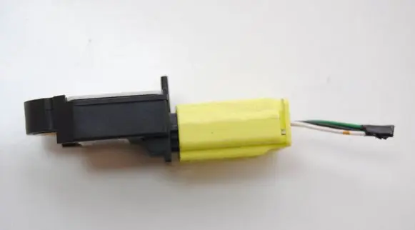 Toyota Avensis T270 Airbag deployment crash/impact sensor 8983102100