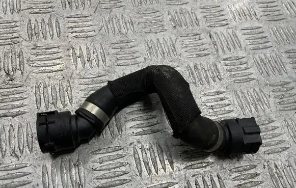 Mercedes-Benz E AMG W213 Engine coolant pipe/hose A213518700