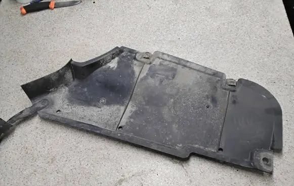 Mercedes-Benz Vito Viano W447 Front bumper mounting bracket A4476803504