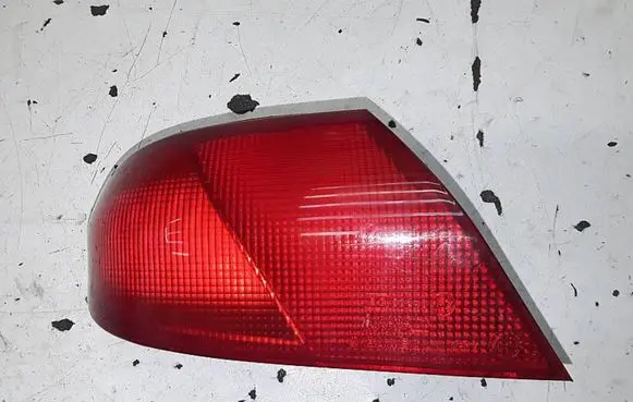 Alfa Romeo 166 Rear/tail lights E353940