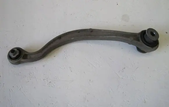 Peugeot 508 Front control arm 443892