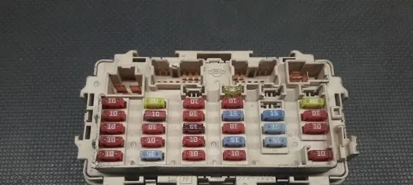 Nissan X-Trail T32 Fuse box set