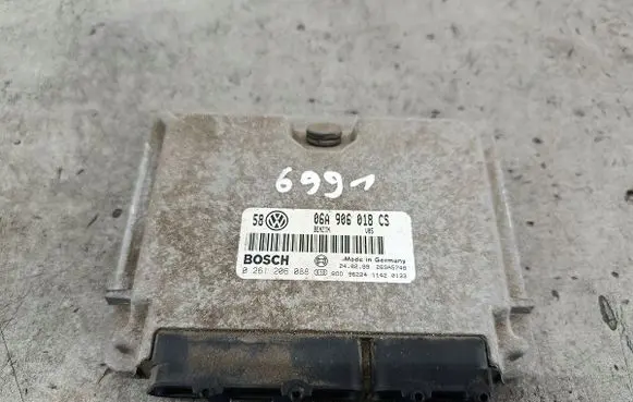 Volkswagen Golf IV Engine control unit/module ECU