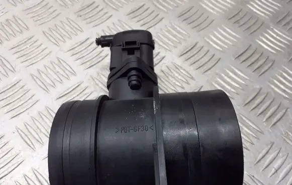 Skoda Octavia Mk2 (1Z) Mass air flow meter 1J0973999A