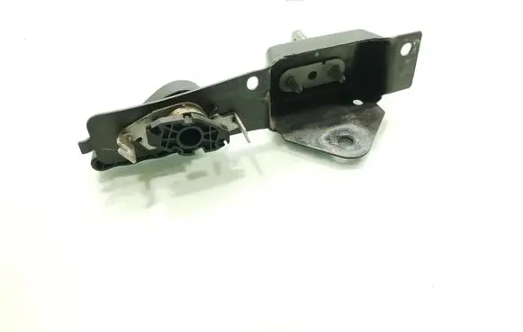 Loading door lock