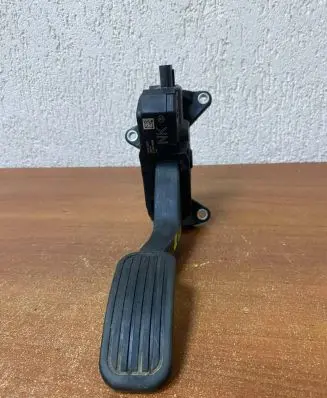 Toyota Corolla E210 E21 Accelerator throttle pedal 7811002211 1448