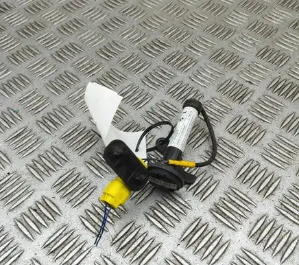 BMW 2 F22 F23 Bonnet Pedestrian Airbag Actuator 7259691