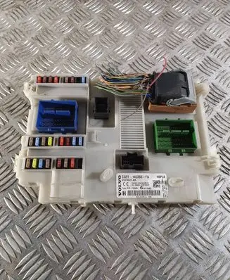 Volvo V70 Fuse module 31314511 DG9T14C256FA