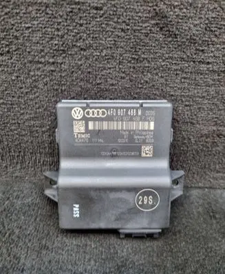 Audi A6 S6 C6 4F Gateway control module 4F0907468M 4F0907468F
