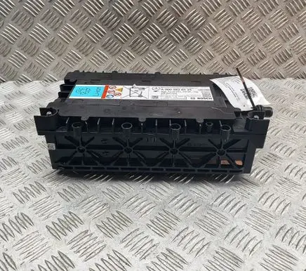 Mercedes-Benz GLB x247 Car battery A0009826525