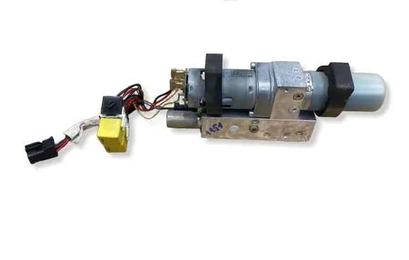 Mercedes-Benz SLK R171 Convertible roof hydraulic pump A1718000030 3F4544