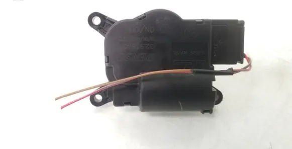 Opel Combo D Air flap motor/actuator 3293840