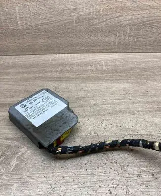 Volkswagen Golf IV Airbag control unit/module 6Q0909605A