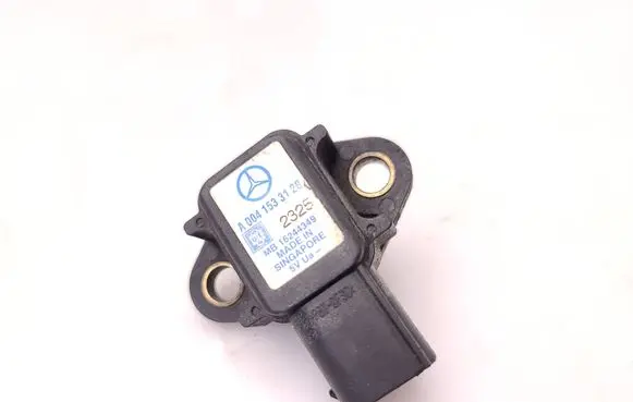 Mercedes-Benz Sprinter W901 W902 W903 W904 Air pressure sensor A0041533128 2325 16244349