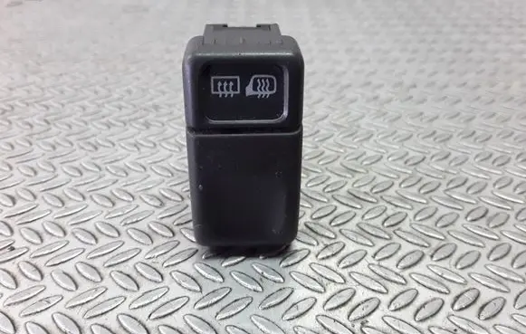 Volvo S70 V70 V70 XC Windscreen/window heater switch 9162952 99W29K