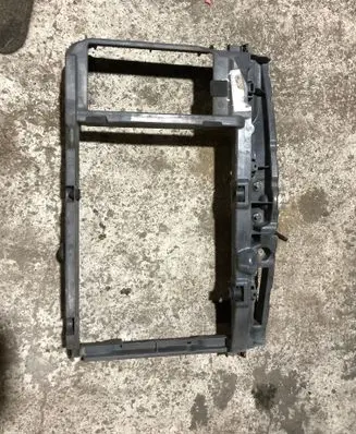 Peugeot 207 Bottom radiator support slam panel 