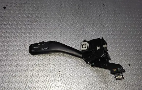 Volkswagen Touran I Indicator stalk 1K0953513A