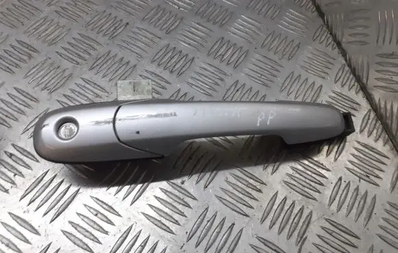 Suzuki Liana Front door exterior handle/bracket BRAK