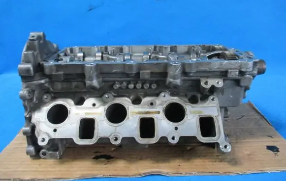 Audi A6 S6 C6 4F Engine head 