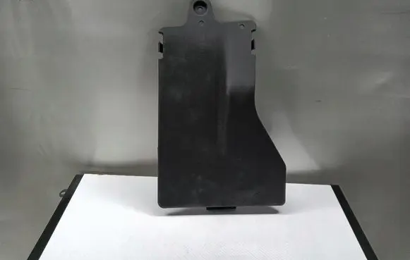 Polestar 2 Engine splash shield/under tray