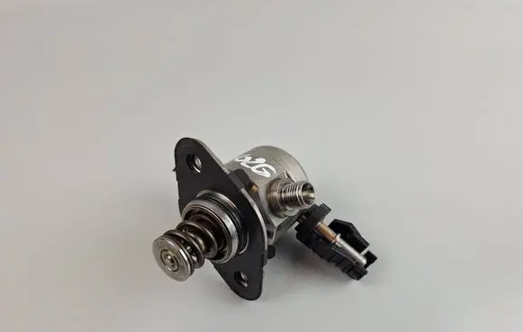 Hyundai Santa Fe Fuel injection high pressure pump 353262M500