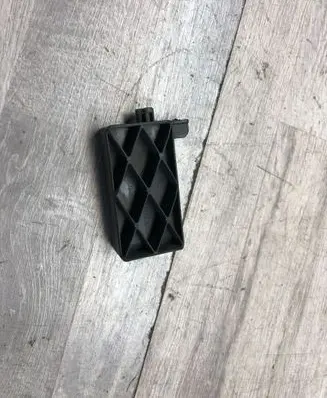 Radiator mount bracket