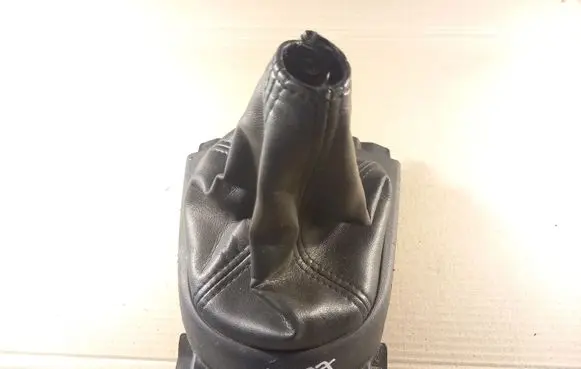 Peugeot 4007 Gear lever shifter trim leather/knob