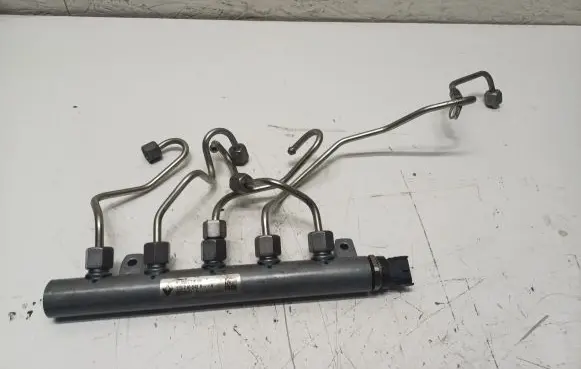 Renault Talisman Fuel main line pipe 175210542R