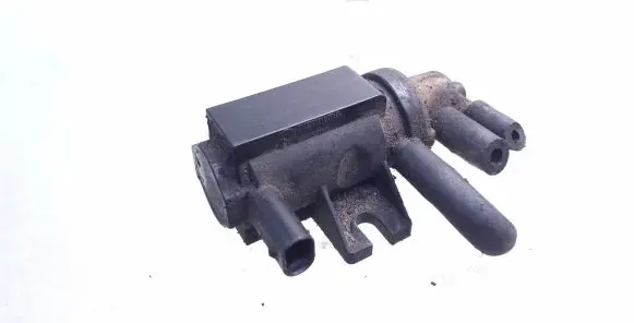 Mercedes-Benz E W212 Turbo solenoid valve A0091533128 70078208